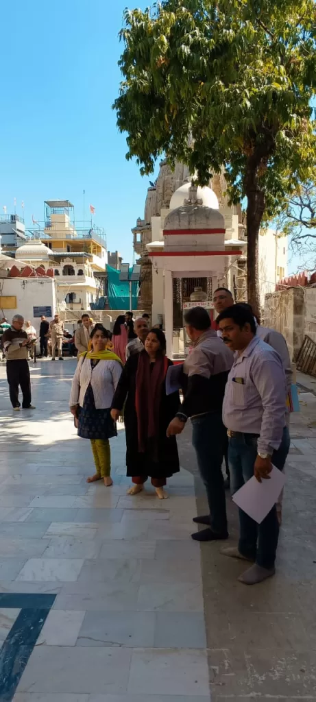 प्रमुख शासन सचिव ने किया जगदीश मंदिर, बर्ड पार्क का दौरा : गुलाब बाग को टूरिस्ट हब बनाने पर हुई चर्चा