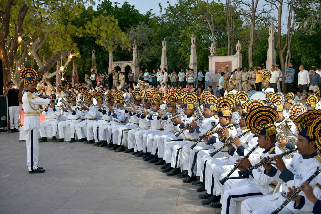 राजस्थान पुलिस स्थापना दिवस 2024 : डीजीपी की मौजूदगी में राजस्थान पुलिस के बैंड ने मोहा गुलाबी नगरी के वाशिन्दों का दिल