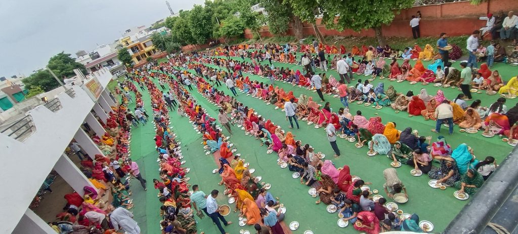 अच्छी बारिश के लिए मेनारिया समाज का ऐतिहासिक आयोजन, देश-दुनिया में जिसकी चर्चा, भगवान श्री चारभुजा जी की महाप्रसादी, एक दिन यह आयोजन भी पर्यटन का हिस्सा बनेगा