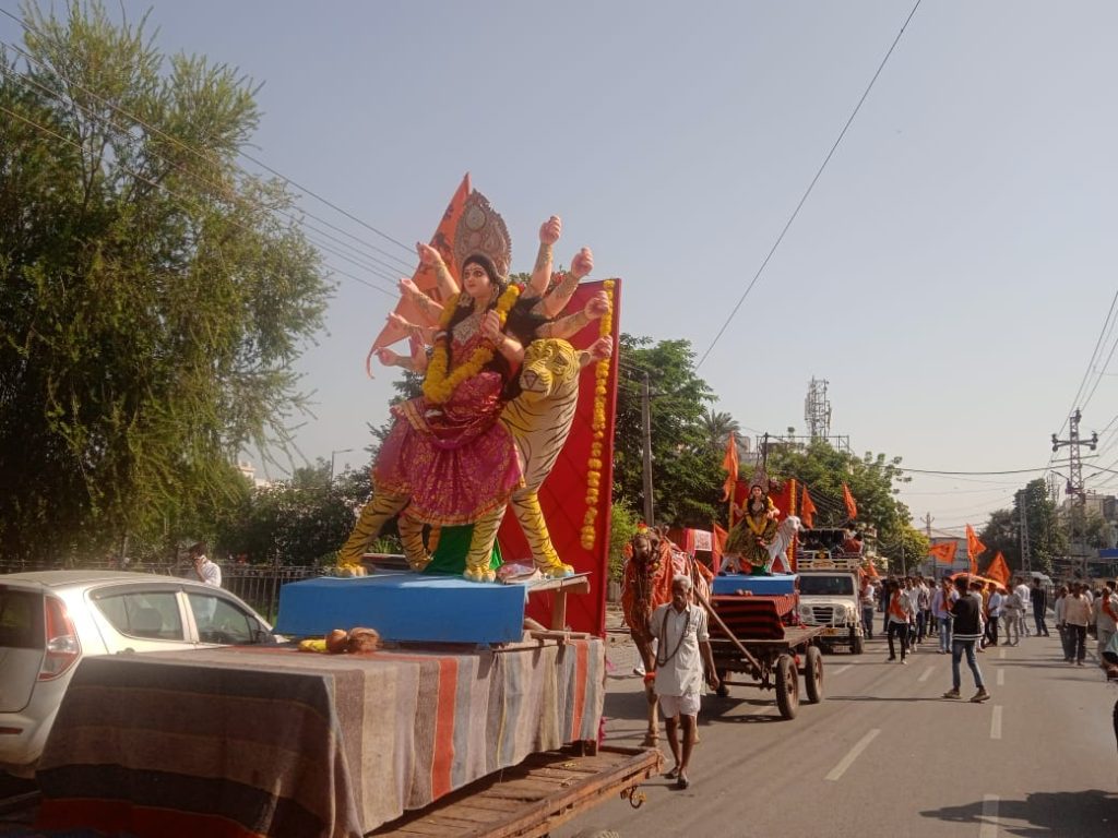 उदयपुर में निकली अनूठी शोभायात्रा : शूल धारिणी सेना ने माता के नौ रूपों को समर्पित किया भक्ति का संगम