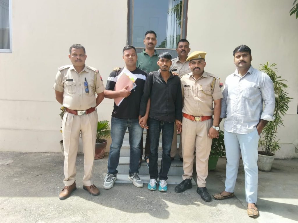 उदयपुर में चैन स्नैचिंग व बैंक डकैती का मास्टरमाइंड राजेश गिरफ्तार