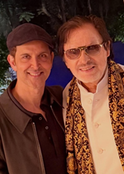 ऋतिक रोशन का भावुक पोस्ट—रिश्तों, मार्गदर्शन और विरासत की सार्वजनिक अभिव्यक्ति