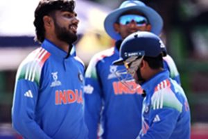 U-19 वर्ल्ड कप 2026 : भारत ने पाकिस्तान को 58 रन से रौंदा, म्हात्रे-खिलन की घातक गेंदबाजी से सेमीफाइनल में टीम इंडिया