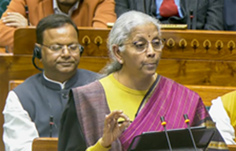 बजट 2026: 53.47 लाख करोड़ का बजट, लेकिन बड़े एलान गायब? जानिए टैक्स, निवेश और आपके जेब पर क्या होगा असर