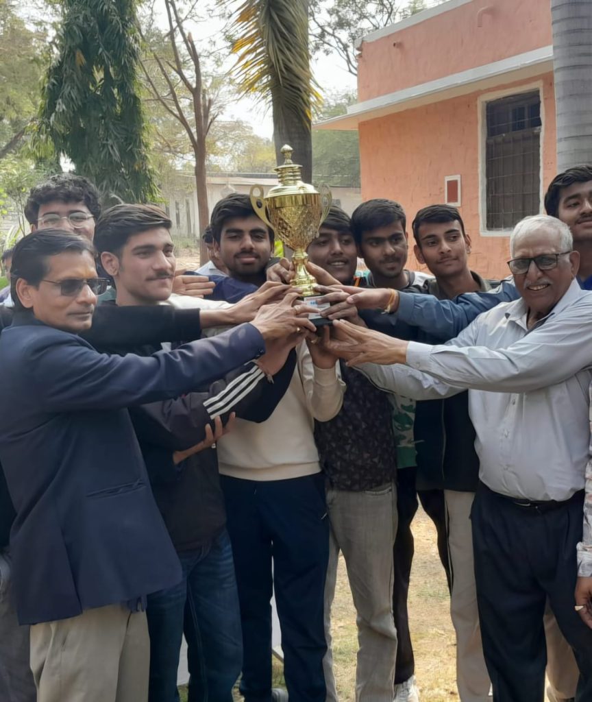 विद्या भवन पॉलिटेक्निक में खेलकूद प्रतियोगियों का समापन